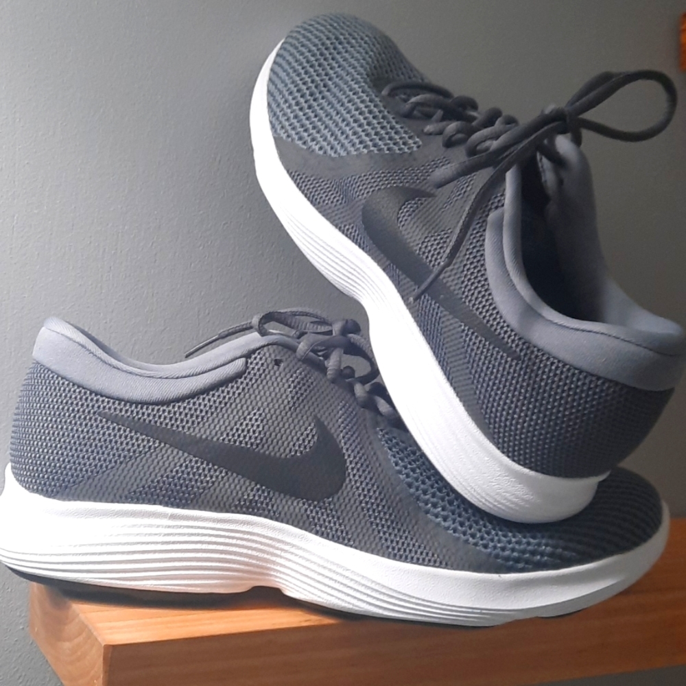 Nike Men's Revolution 4 Running ShoesDark